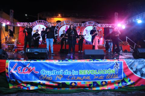 Así se conmemoró el 44 aniversario de la Liberación de León