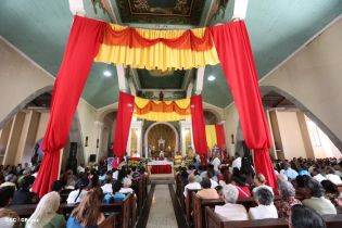 Cardenal Brenes oficia solemne misa en honor a San Marcos Evangelista