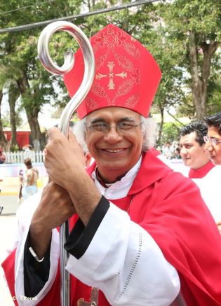 Cardenal Brenes oficia solemne misa en honor a San Marcos Evangelista