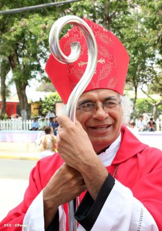 Cardenal Brenes oficia solemne misa en honor a San Marcos Evangelista
