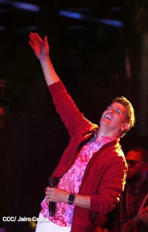 Esto fue lo que se vivió en el concierto de Olga Tañón y Eddy Herrera