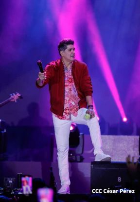 Esto fue lo que se vivió en el concierto de Olga Tañón y Eddy Herrera