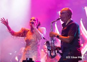 Esto fue lo que se vivió en el concierto de Olga Tañón y Eddy Herrera