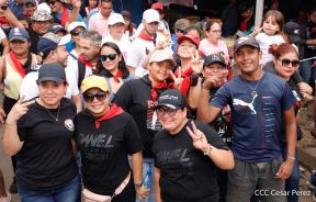 Militantes sandinistas participan en caminata en honor al Repliegue Táctico a Masaya
