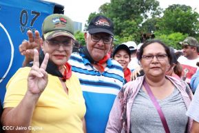 Miles de sandinistas caminan en saludo al 44/19 en Julio Victorioso