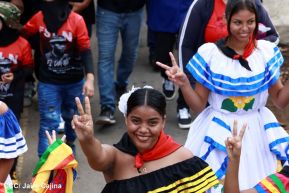 Miles de sandinistas caminan en saludo al 44/19 en Julio Victorioso