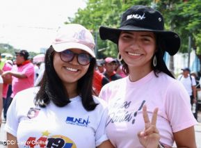 Miles de sandinistas caminan en saludo al 44/19 en Julio Victorioso