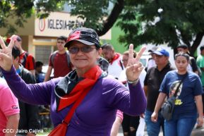 Miles de sandinistas caminan en saludo al 44/19 en Julio Victorioso