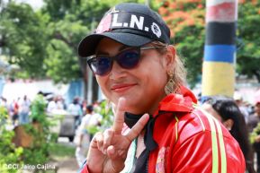 Miles de sandinistas caminan en saludo al 44/19 en Julio Victorioso