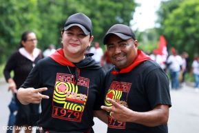Miles de sandinistas caminan en saludo al 44/19 en Julio Victorioso