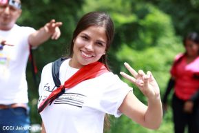 Miles de sandinistas caminan en saludo al 44/19 en Julio Victorioso