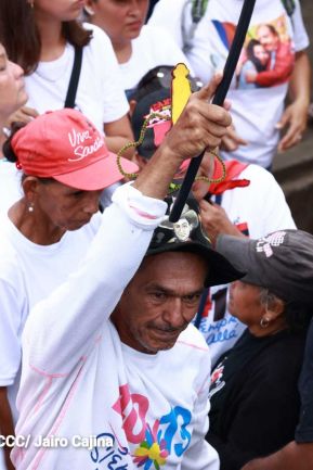 Miles de sandinistas caminan en saludo al 44/19 en Julio Victorioso