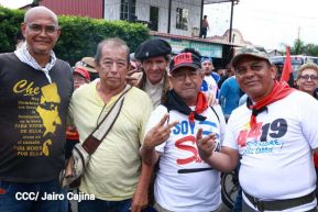 Miles de sandinistas caminan en saludo al 44/19 en Julio Victorioso