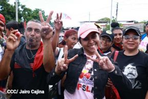 Miles de sandinistas caminan en saludo al 44/19 en Julio Victorioso