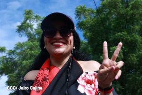 Miles de sandinistas caminan en saludo al 44/19 en Julio Victorioso