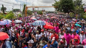 Miles de sandinistas caminan en saludo al 44/19 en Julio Victorioso