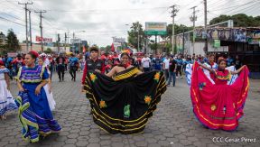 Miles de sandinistas caminan en saludo al 44/19 en Julio Victorioso