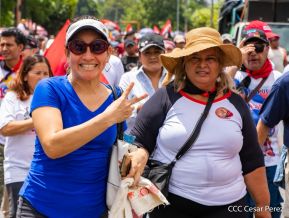 Miles de sandinistas caminan en saludo al 44/19 en Julio Victorioso