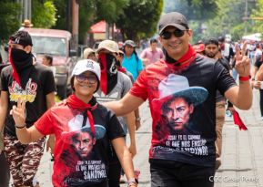 Miles de sandinistas caminan en saludo al 44/19 en Julio Victorioso