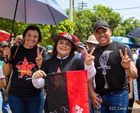 Miles de sandinistas caminan en saludo al 44/19 en Julio Victorioso