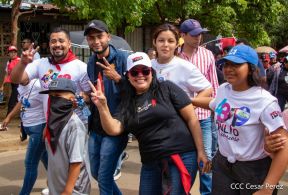 Miles de sandinistas caminan en saludo al 44/19 en Julio Victorioso