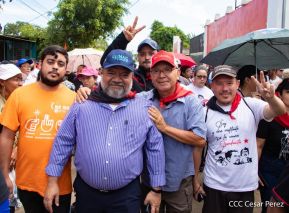 Miles de sandinistas caminan en saludo al 44/19 en Julio Victorioso