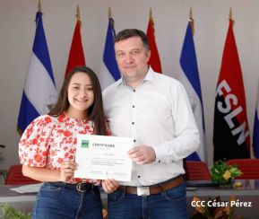  Comunicadores de Nicaragua y de RT en Español aprendiendo juntos