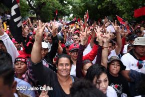 Multitudinaria caminata en saludo al 44/19 y homenaje a la gesta heroica de Julio Buitrago