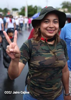 Multitudinaria caminata en saludo al 44/19 y homenaje a la gesta heroica de Julio Buitrago