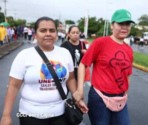 Multitudinaria caminata en saludo al 44/19 y homenaje a la gesta heroica de Julio Buitrago