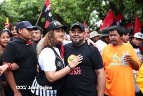 Multitudinaria caminata en saludo al 44/19 y homenaje a la gesta heroica de Julio Buitrago