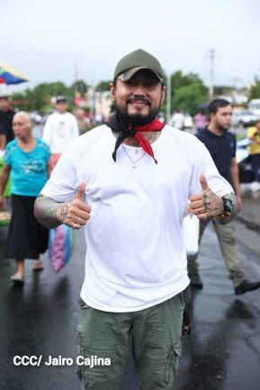 Multitudinaria caminata en saludo al 44/19 y homenaje a la gesta heroica de Julio Buitrago