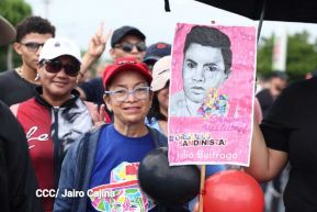 Multitudinaria caminata en saludo al 44/19 y homenaje a la gesta heroica de Julio Buitrago