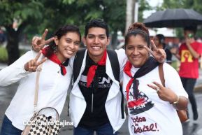 Multitudinaria caminata en saludo al 44/19 y homenaje a la gesta heroica de Julio Buitrago