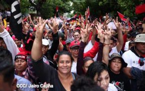 Multitudinaria caminata en saludo al 44/19 y homenaje a la gesta heroica de Julio Buitrago
