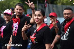 Multitudinaria caminata en saludo al 44/19 y homenaje a la gesta heroica de Julio Buitrago