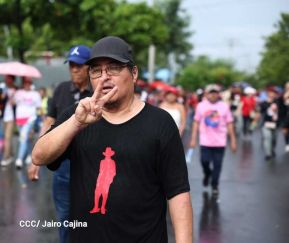 Multitudinaria caminata en saludo al 44/19 y homenaje a la gesta heroica de Julio Buitrago