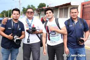 Familias sandinistas celebran con caminata el Día de la Alegría en Nicaragua