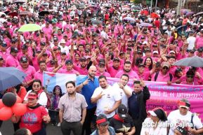 Familias sandinistas celebran con caminata el Día de la Alegría en Nicaragua