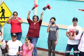 Familias sandinistas celebran con caminata el Día de la Alegría en Nicaragua