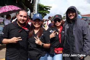 Familias sandinistas celebran con caminata el Día de la Alegría en Nicaragua