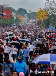 Concierto y fiesta popular por el Día de la Alegría, Avenida de Bolívar a Chávez