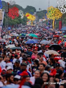 Concierto y fiesta popular por el Día de la Alegría, Avenida de Bolívar a Chávez