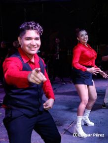 Concierto y fiesta popular por el Día de la Alegría, Avenida de Bolívar a Chávez