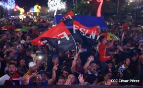 Concierto y fiesta popular por el Día de la Alegría, Avenida de Bolívar a Chávez