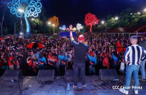 Concierto y fiesta popular por el Día de la Alegría, Avenida de Bolívar a Chávez