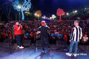 Concierto y fiesta popular por el Día de la Alegría, Avenida de Bolívar a Chávez