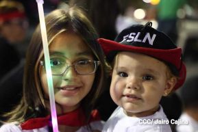 Así celebran las familias nicaragüenses la vigilia para recibir el 44/19 del triunfo de la Revolución Sandinista 