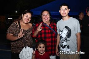 Así celebran las familias nicaragüenses la vigilia para recibir el 44/19 del triunfo de la Revolución Sandinista 
