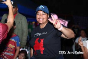 Así celebran las familias nicaragüenses la vigilia para recibir el 44/19 del triunfo de la Revolución Sandinista 
